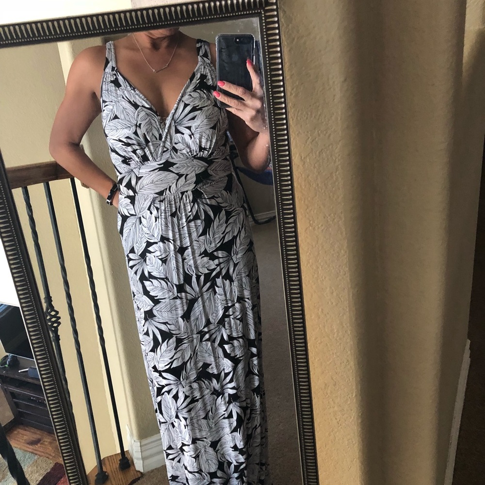 Black & White flower maxi